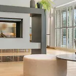 Villa Familievilla Bij Met Prive Tuin & Parking *