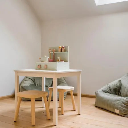 Villa Familievilla Bij Met Prive Tuin & Parking *